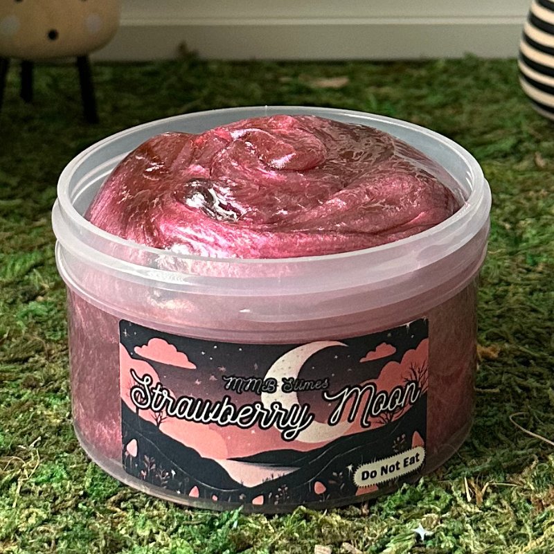 Strawberry Moon Lava Rock Slime - Mythical Mushbunny Slimes